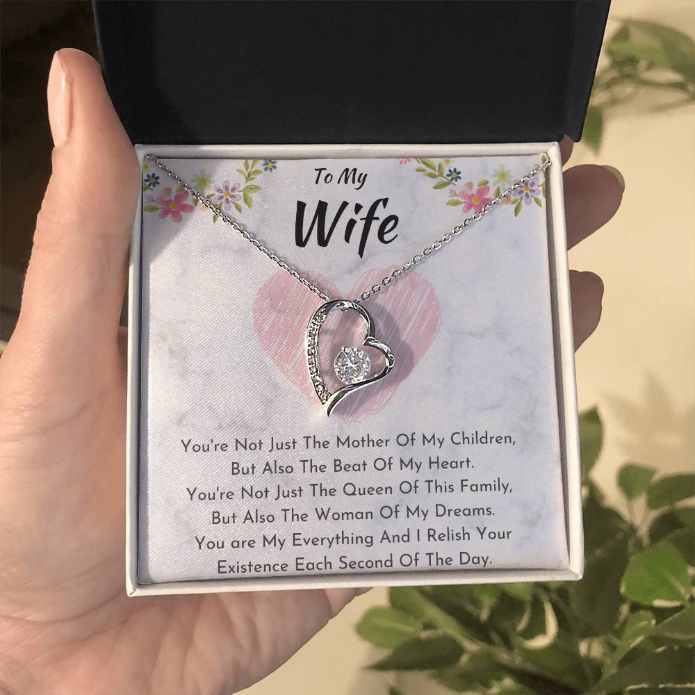 Pendants for Wife: Forever Love Necklace